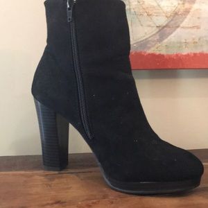 NWOT Black booties